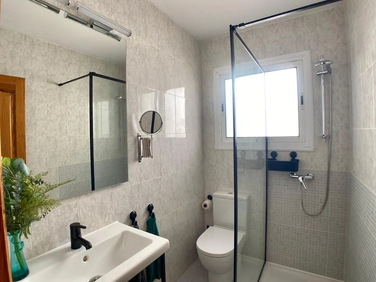 Blanes Old Town: 2 Blocks/2 Min Walk To The Beach