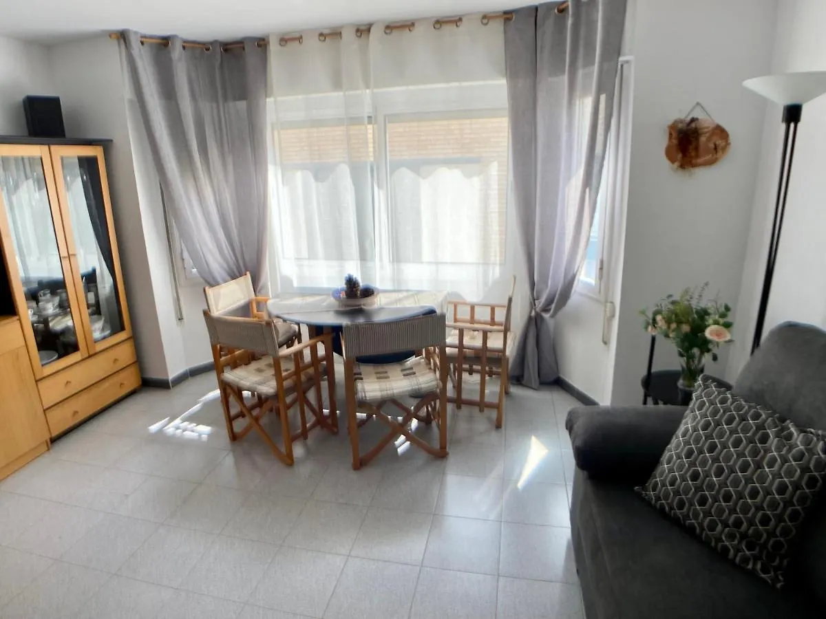 Apartment Blanes Old Town: 2 Blocks/2 Min Walk To The Beach