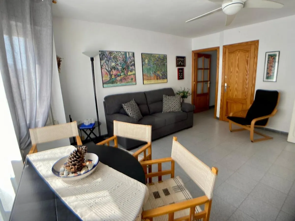Blanes Old Town: 2 Blocks/2 Min Walk To The Beach